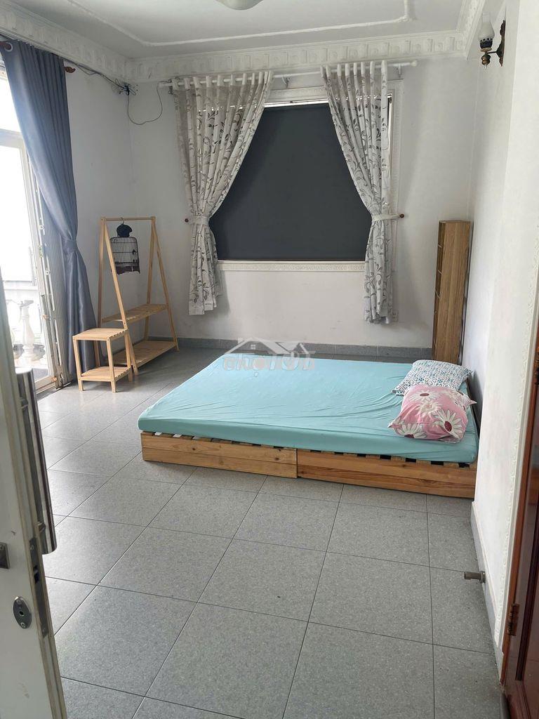 10 Điều Khoản Thuê Trọ Quan Trọng: Bảo Vệ Quyền Lợi Người Thuê