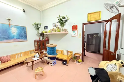 Bán nhà riêng Quận 10 - Bàn giao nhà trống