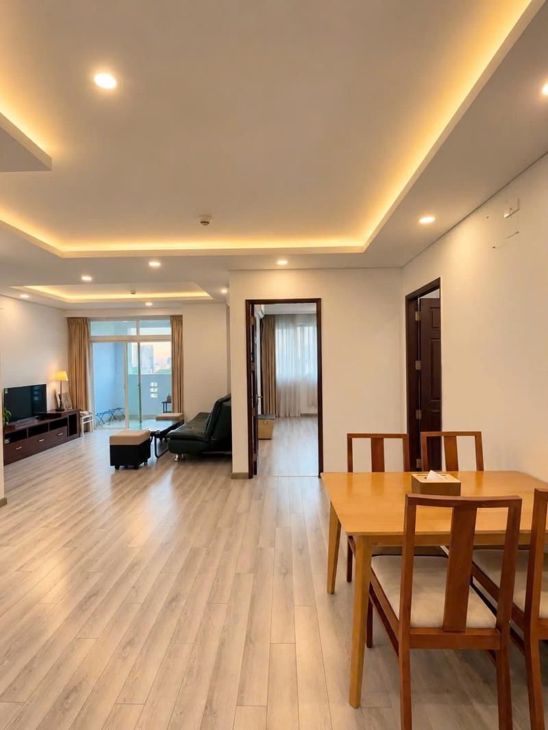 Chi Phí Thuê & Sống Tại Lõi Quận 1: Thu Nhập Bao Nhiêu Là Đủ?