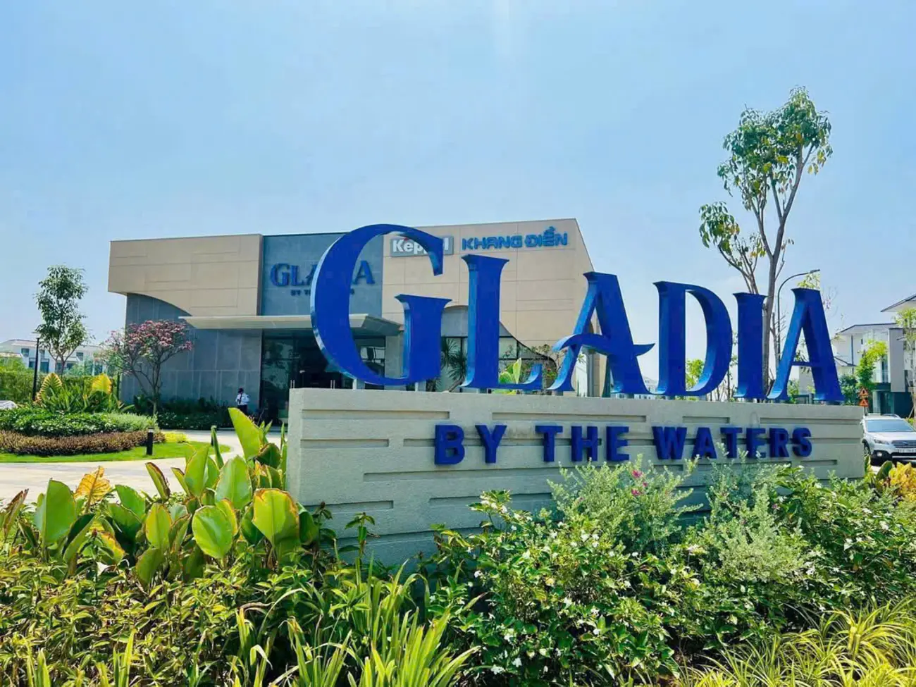 Gladia Khang Điền: Cuộc Sống Hiện Đại, Tiện Nghi
